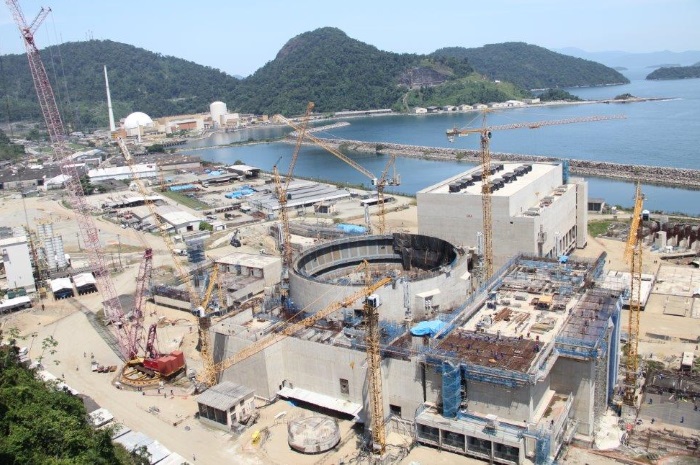 Бразилия: Допуск частного капитала в атомную отрасль в повестке дня не значится.
